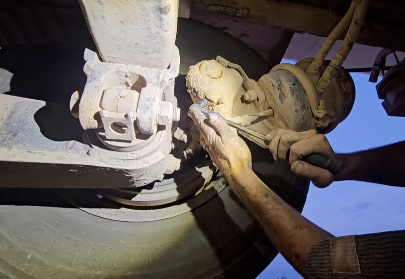 Truck repair service